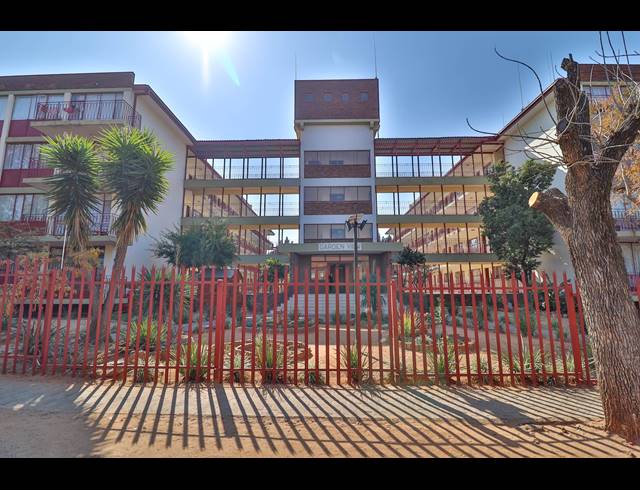 2 BEDROOM APARTMENT FOR SALE IN KENSINGTON B